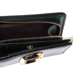 Pre Owned Marc Jacobs Olive Green Leather Snapshot Compact Wallet