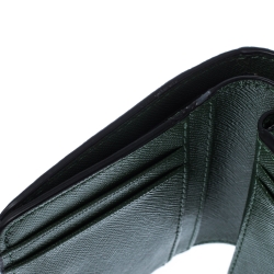 Pre Owned Marc Jacobs Olive Green Leather Snapshot Compact Wallet