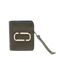 Pre Owned Marc Jacobs Olive Green Leather Snapshot Compact Wallet