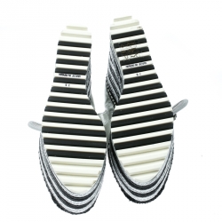 Pre Owned Marc Jacobs Metallic Silver Leather Suzi Crystal Embellished Brooch Mary Jane Espadrille Platforms Size 36