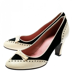Pre Owned Marc Jacobs Black/White Leather Brogue Bow Detail Pumps Size 39
