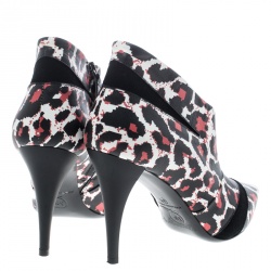 Pre Owned McQ by Alexander McQueen Leopard Print Leather Pointed Toe Ankle Boots Size 37