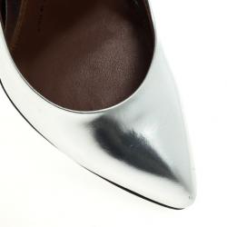 مملوكة مسبقًا McQ by Alexander McQueen Silver Studded Metallic Pointed Toe Pumps Size 41