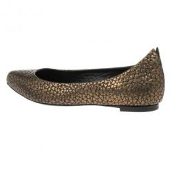 مملوكة مسبقًا McQ by Alexander McQueen Bronze Embossed Ballet Flats Size 37