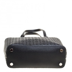 مملوكة مسبقًا حقيبة يد مايكل مايكل كورس هايلي متوسطة جلد قصة ليزر سوداء