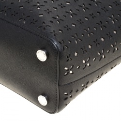 مملوكة مسبقًا حقيبة يد مايكل مايكل كورس هايلي متوسطة جلد قصة ليزر سوداء