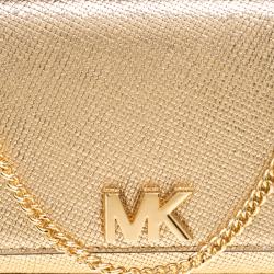 مملوكة مسبقًا حقيبة كلتش مايكل كورس موت ايست ويست جلد ذهبية فاتحة