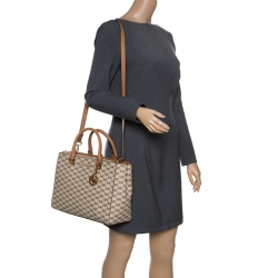 Pre Owned Michael Kors Beige/Brown Signature Coated Canvas Kellen Top Handle Bag