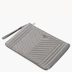 Pre Owned Michael Kors Grey Quilted Leather Jet Set Extra-Large Pouch