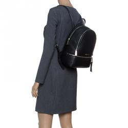 مملوكة مسبقًا Michael Kors Black Leather Medium Reazip Backpack