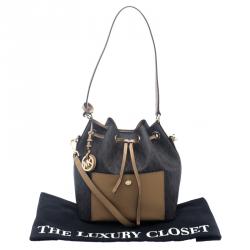 Pre Owned Michael Kors Brown Coated Canvas Medium Greenwich Bucket Bag