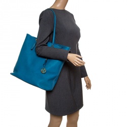 Pre Owned Michael Kors Turquoise Saffiano Leather Jetset Tote