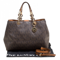 Pre Owned Michael Michael Kors Brown Signature Coated Canvas Cynthia Tote