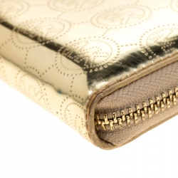 مملوكة مسبقًا Michael Kors Gold Patent Leather Jet Set Zip Around Wallet