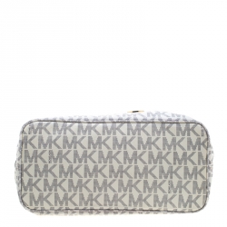 Pre Owned Michael Kors White/Blue Signature Coated Canvas Jet Set Tote