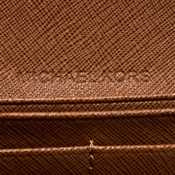 مملوكة مسبقًا Michael Kors Brown Leather Jet Set Travel Wallet