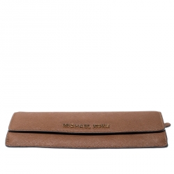 مملوكة مسبقًا Michael Kors Brown Leather Jet Set Travel Wallet