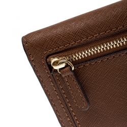 مملوكة مسبقًا Michael Kors Brown Leather Jet Set Travel Wallet