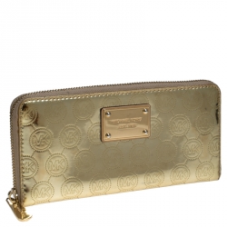 مملوكة مسبقًا محفظة مايكل  كورس جلد مونوغرومي ذهبي لامع جيت سيت بسحاب محيط