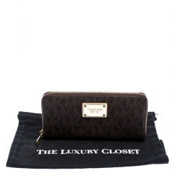 Pre Owned Michael Kors Brown Signature Coated Canvas Zip Around Wallet