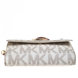 مملوكة مسبقًا حقيبة كروس مايكل كورس فولتون كانفاس أبيض بالشعار