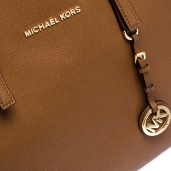 Pre Owned حقيبة مايكل كورس جيت سيت ترافل جلد بنية متوسطة