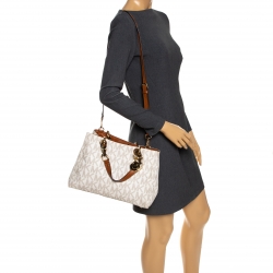 Pre Owned MICHAEL Michael Kors Off White Coated Canvas Small Cynthia Tote