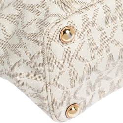 مملوكة مسبقًا حقيبة مايكل مايكل كورس جيت سيت إيست ويست كانفاس بالشعار أبيض/بيج وجلد