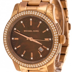 Pre Owned Michael Kors Brown Mother of Pearl Rose Gold Plated Steel Runway MK5494 Women's Wristwatch 39 mm
