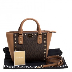 Pre Owned Michael Michael Kors Signature Coated Canvas and Leather Small Studded Sandrine Crossbody Bag