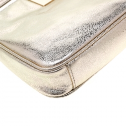مملوكة مسبقًا MICHAEL Michael Kors Gold Metallic Berkley Clutch