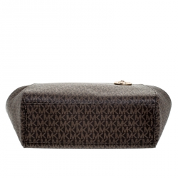 مملوكة مسبقًا Michael Kors Brown Coated Canvas Jet Set Travel Satchel