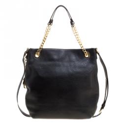 مملوكة مسبقًا Michael Kors Black Leather Shoulder Bag