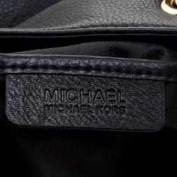 مملوكة مسبقًا Michael Kors Black Leather Shoulder Bag