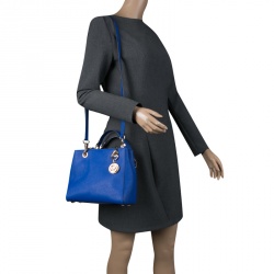 مملوكة مسبقًا Michael Michael Kors Blue Leather Cynthia Crossbody Bag