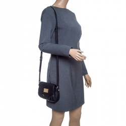 مملوكة مسبقًا حقيبة كروس مايكل مايكل كورس جلد سوداء