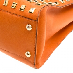 مملوكة مسبقًا Michael Michael Kors Orange Leather Large Studded Hamilton Tote