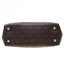 Pre Owned MICHAEL Michael Kors Brown Signature Coated Canvas Medium Cynthia Tote