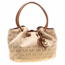 Pre Owned حقي بة يد مايكل مايكل كورس شراشيب حلقة جلد وكانفاس شهيرة بنية/ بيج