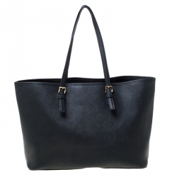 مملوكة مسبقًا حقيبة يد مايكل مايكل كورس ترافل جت ست جلد سافيانو سوداء