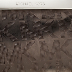 مملوكة مسبقًا Michael Michael Kors Metallic Patent Leather Berkley Clutch