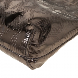 مملوكة مسبقًا Michael Michael Kors Metallic Patent Leather Berkley Clutch