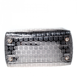 مملوكة مسبقًا حقيبة مايكل مايكل كورس غريسون جلد شهير عاكسة فضية ميتالك