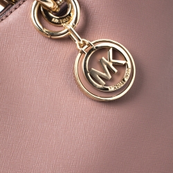 مملوكة مسبقًا حقيبة يد مايكل مايكل كورس سينثيا كبيرة جلد وردية