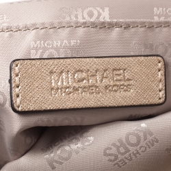 مملوكة مسبقًا حقيبة يد مايكل كورس جيب جت ست جلد ذهبية ميتالك