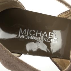 Pre Owned MICHAEL Michael Kors Beige Suede 'Berkley' T-Strap Sandals Size 37.5