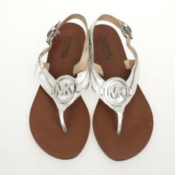Pre Owned MICHAEL Michael Kors Silver Leather Aubrey Logo Thong Sandals Size 38 