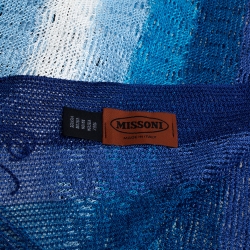 مملوكة مسبقًا Missoni Blue Fringed Crochet Knit Wrap Scarf