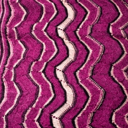 Pre Owned Missoni Pink Mohair and Wool Abstract Zig Zag Pattern Perforated Knit Muffler 