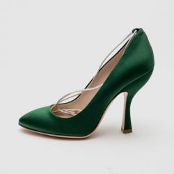 مملوكة مسبقًا Miu Miu Emerald Green Satin Pumps Size 37